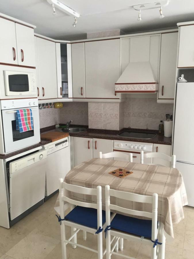 El Piso Hotel Фуeнхирола Екстериор снимка