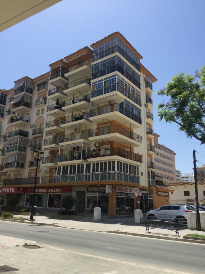El Piso Hotel Фуeнхирола Екстериор снимка